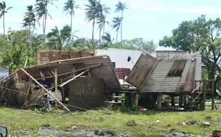 सपने में घर का गिरना ▷ house falling सपने में घर का गिरना ▷ house falling