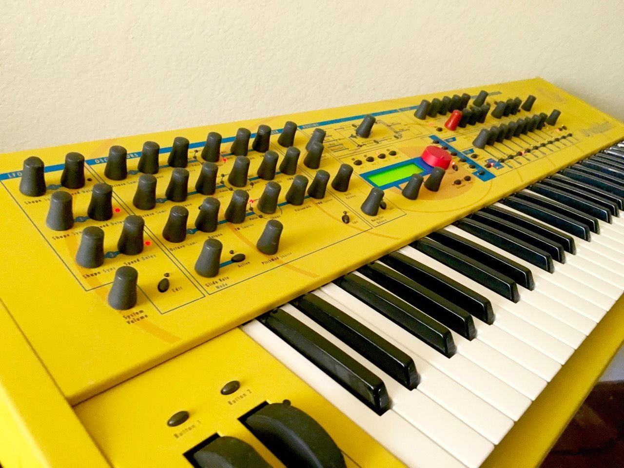 MATRIXSYNTH Yellow WALDORF Q Keyboard Synthesizer