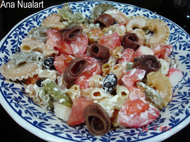  ENSALADA DE PASTA CON ANCHOAS / SAL DE VINO 