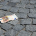 Ιωάννινα: Έβρεξε... χρήματα σε κεντρικό δρόμο της πόλης – Τι συνέβη