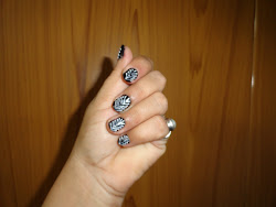cute nail designs with black base 4