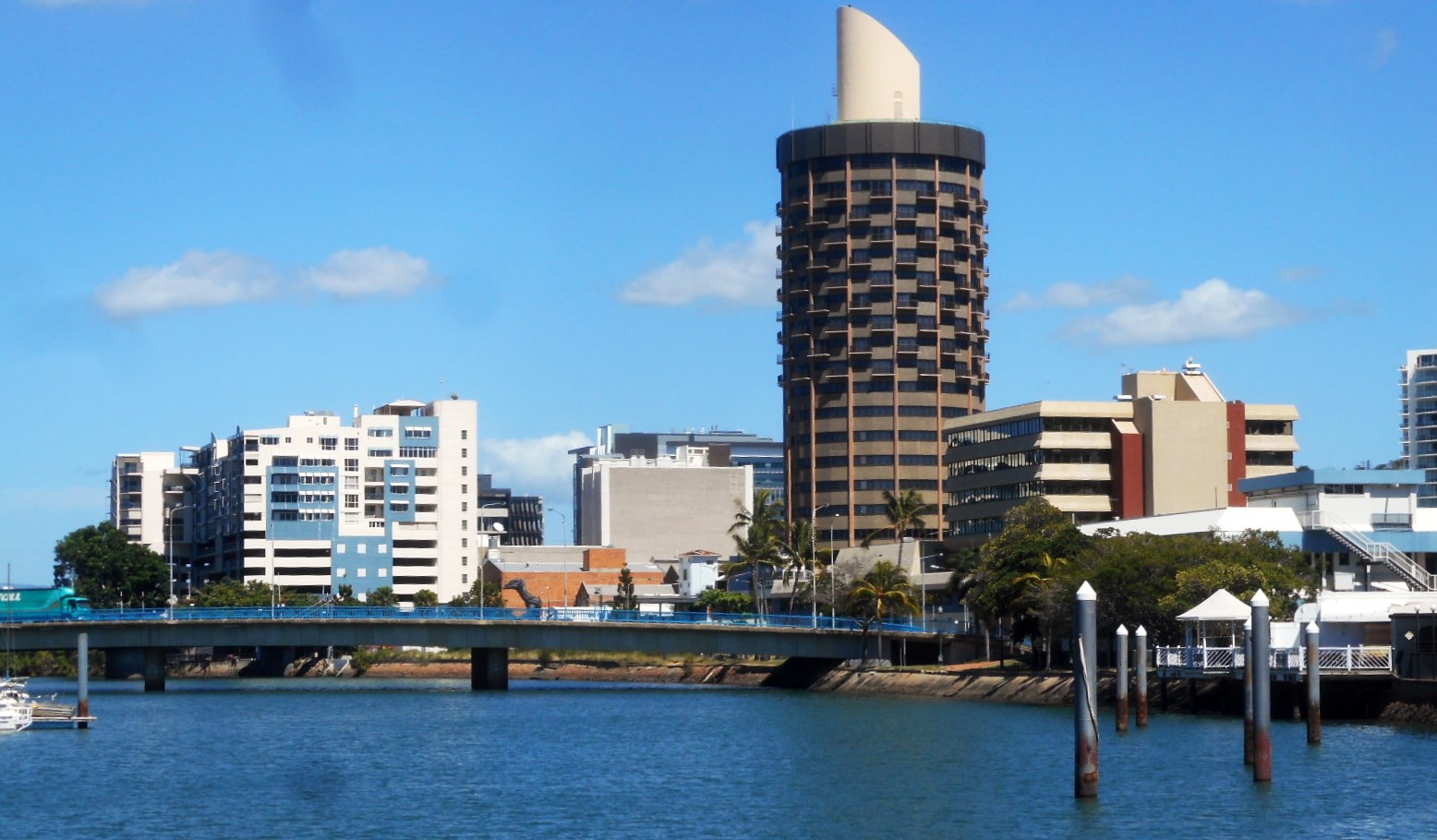 Little Darwin EASTER FUNNY OVERVIEW OF THIRSTY TOWNSVILLE BY OUR