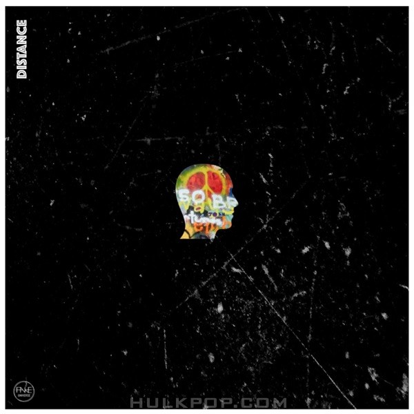 FAKE UNIVERSE – Distance – Single