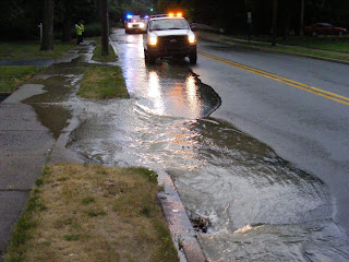 >Water Main Break Closes Linwood Avenue For Hours watermainbreaklinwood theridgewoodblog