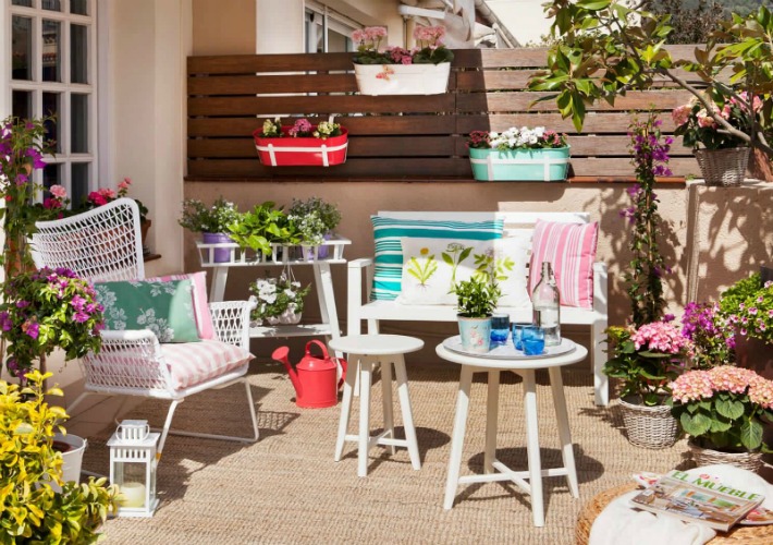 Terraza lowcost con muebles de IKEA