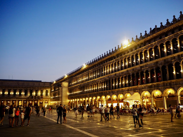 náměstí Sv. Marka - Piazza San Marco - Benátky v noci, Venezia at night náměstí Sv. Marka - Piazza San Marco - Benátky v noci, Venezia at night