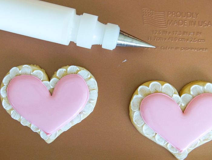 How to Make Lace-Trim, Polka-Dot Heart Decorated Cookies