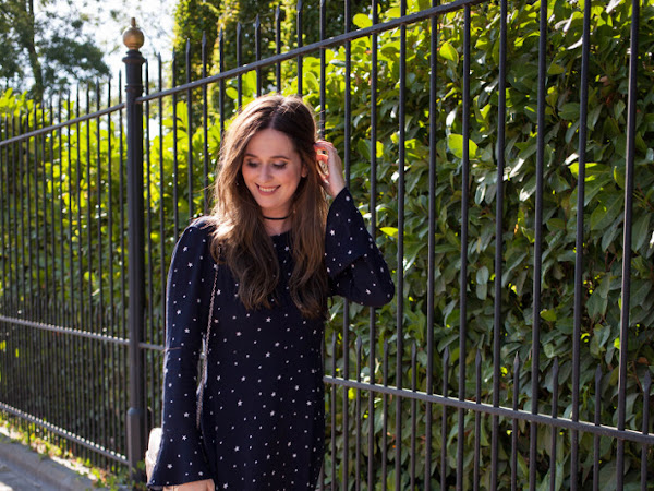 Outfit: witchy vibes in star print dress