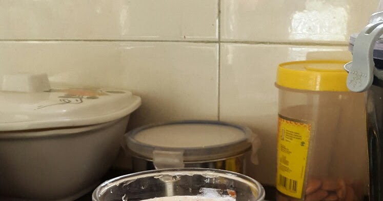 Banana Oats Dates Smoothie