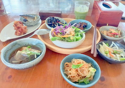 南崁美食-蕃薯藤自然食堂-有機天然食物˙姊妹淘放心享用