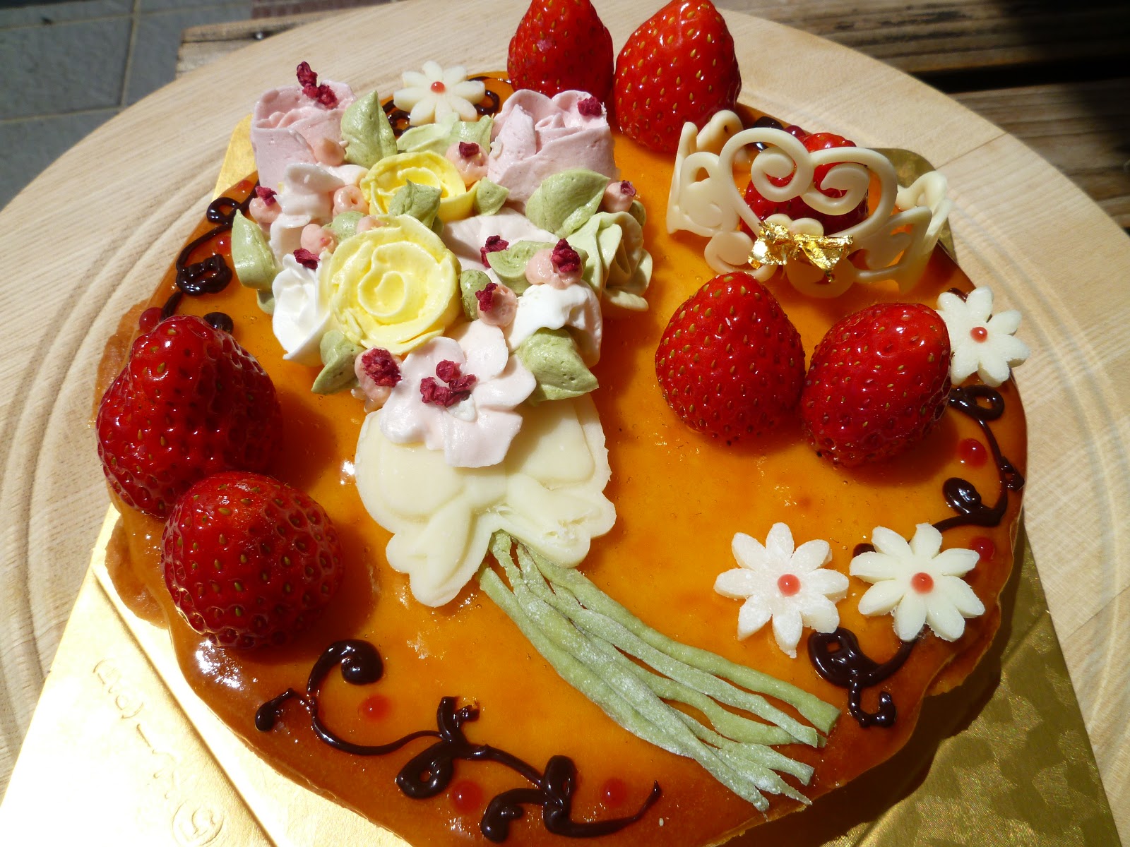 神奈川県小田原市中里のケーキ屋フロマージュのブログ 結婚祝いのベイクドチーズデコレーションケーキ