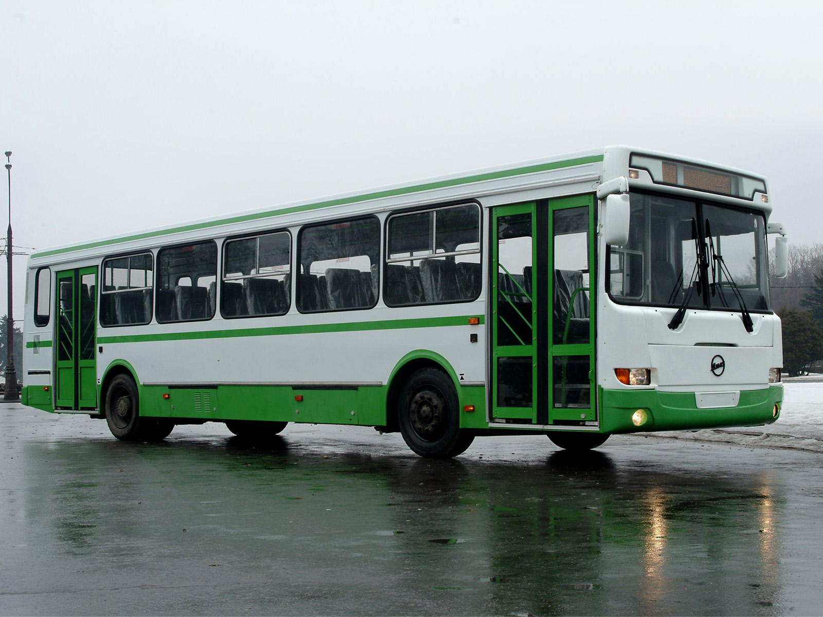 Пригородные автобусы стоимость. ЛИАЗ-5256 автобус. ЛИАЗ 5256 Пригородный. ЛИАЗ 525636. ЛИАЗ 525626.