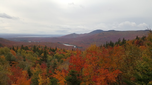 Vue à partir du sentier du mont Chauve