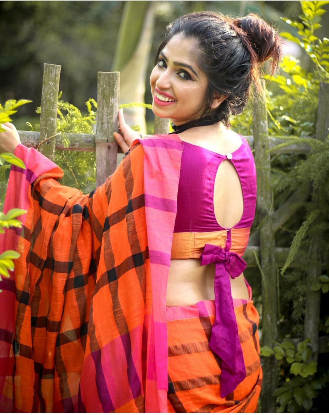 Beautiful Bengali Model Sohini in Saree