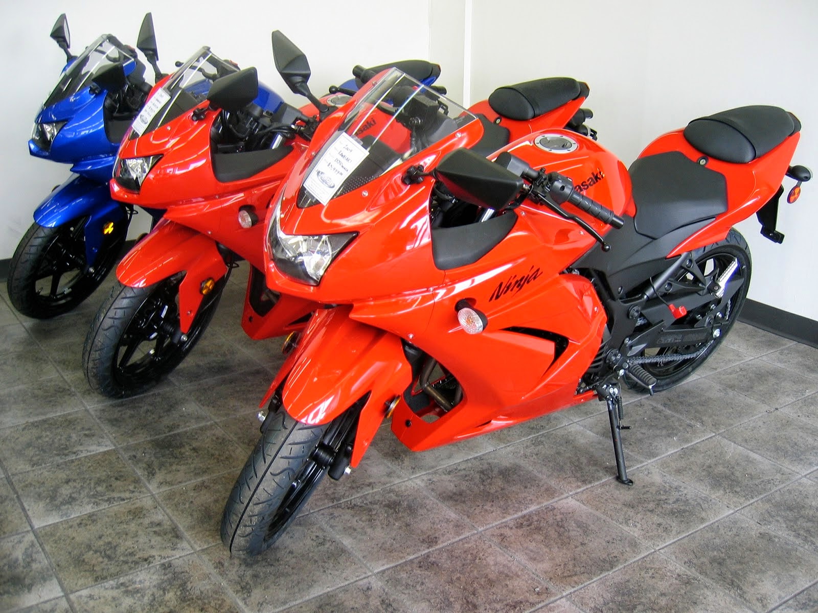 Modifikasi Ninja 250 Jadi Street Fighter Terbaik | Aliranmodif