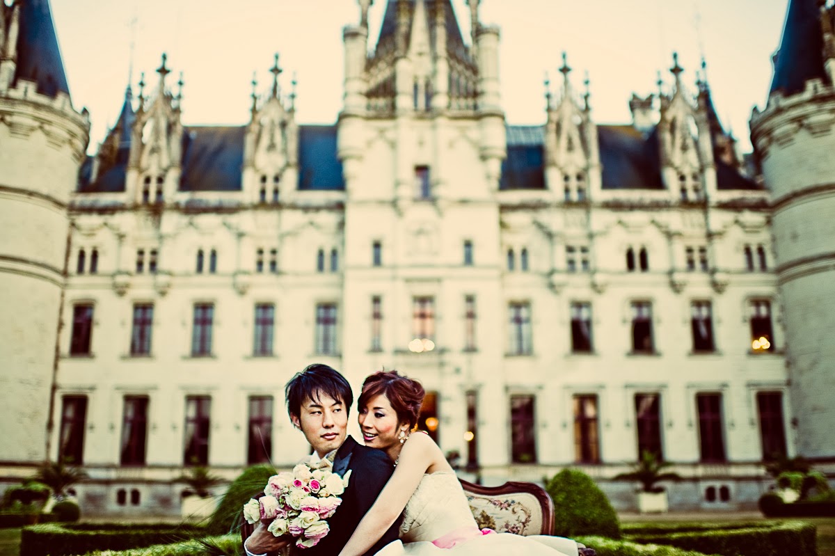 Small wedding package abroad