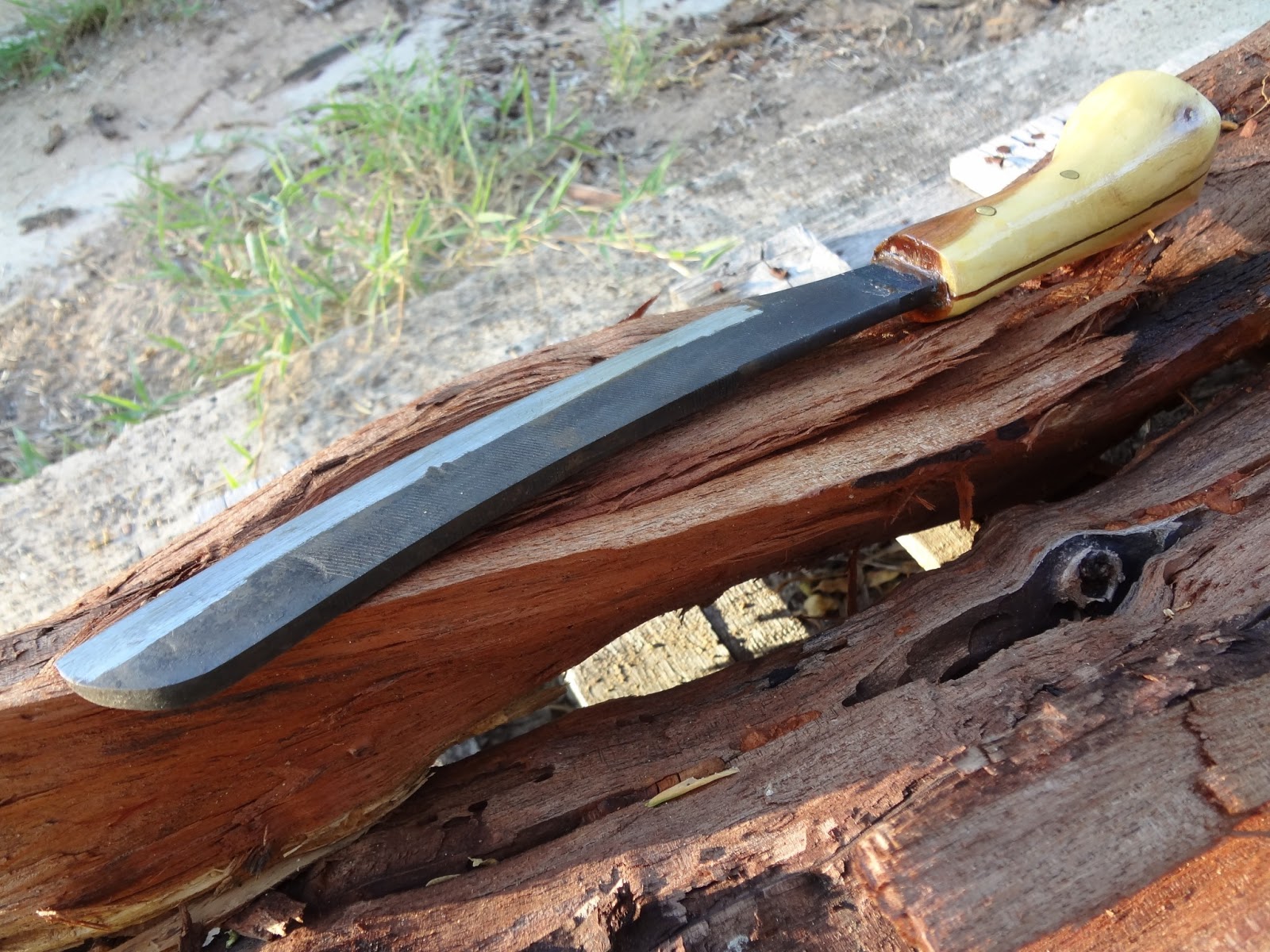 Woods Roamer Have Fun Making Your Own Knives….