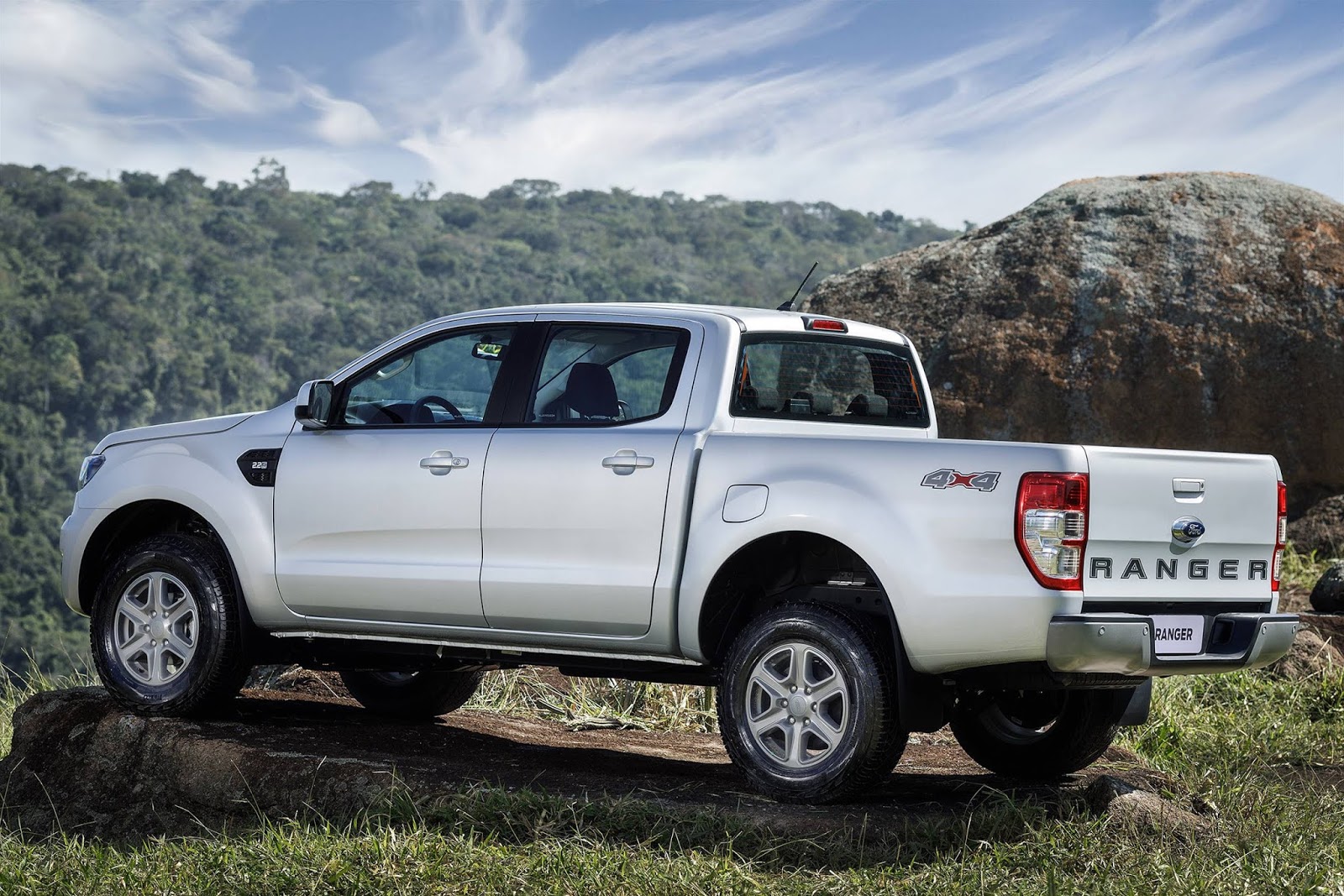 Ranger XLS 2.2 4x4 AT 2020: preço reduzido - R$134.177,55