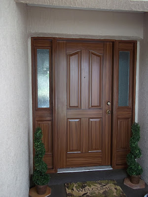 paint a front door to look like wood