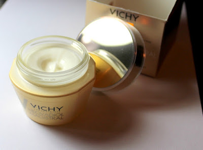 Crema Neovadiol Magistral de la Vichy, pentru doamnele de +50. Review.