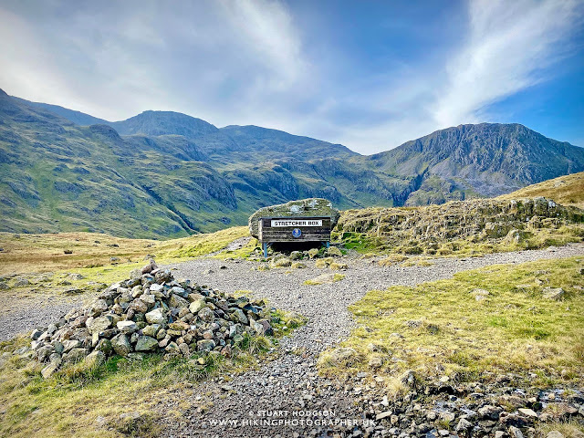 Scafell Pike walk routes height climbing corridor route, the best route up, Seathwaite, Elevation, Hotels, Campsites Lake District