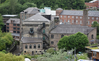 Looking down to The Cluny from Byker Bridge