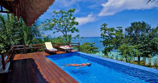 World Cl Luxury At This Beautiful Beach Resort In Bohol Beach Resort In Bohol