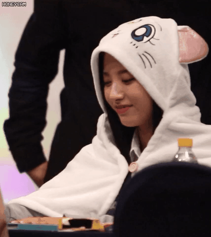 우주소녀 보나 웃을때 갭차이
