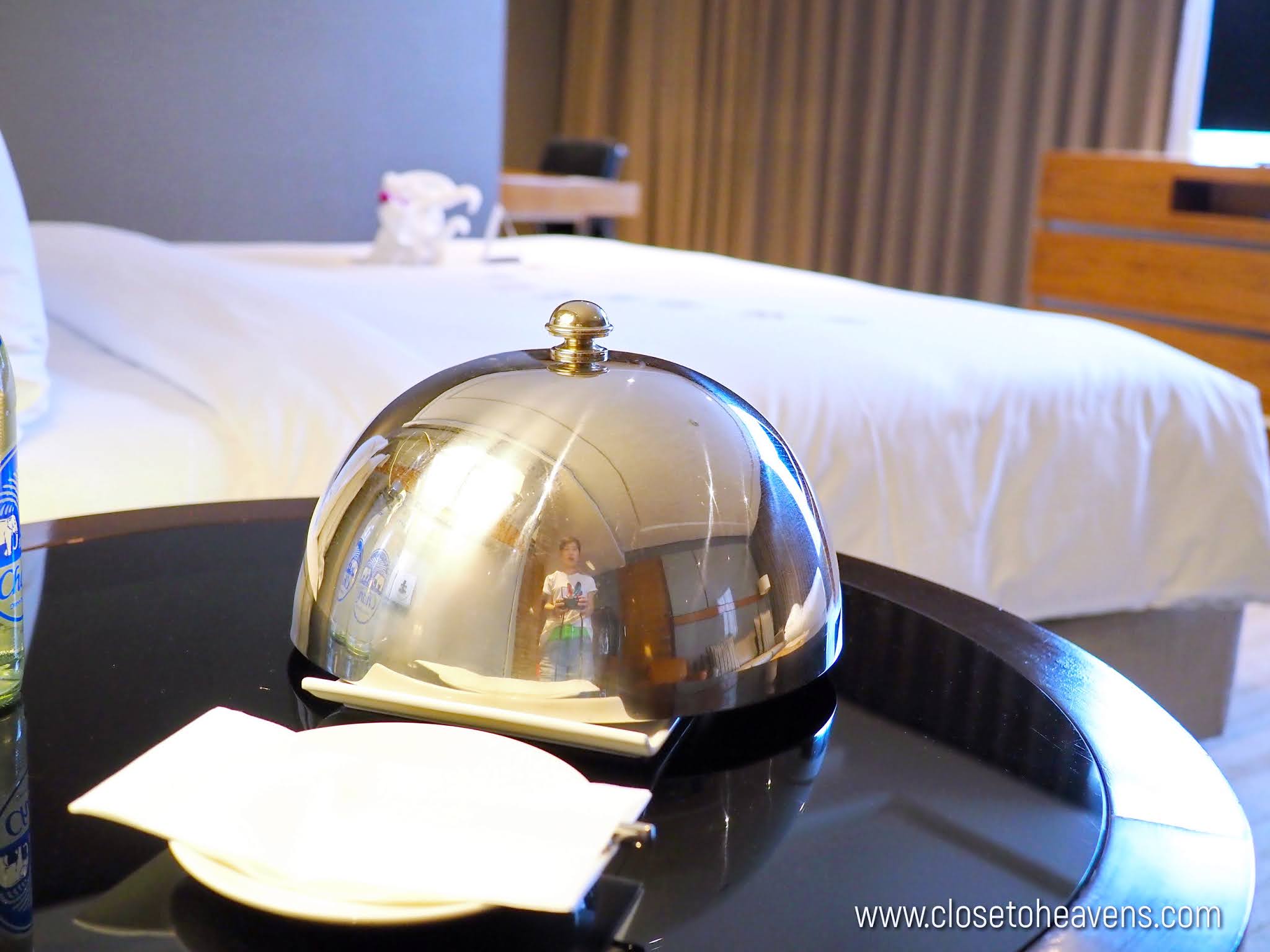 Hilton Sukhumvit Bangkok ห้องพัก + บุฟเฟ่ต์อาหารเช้า