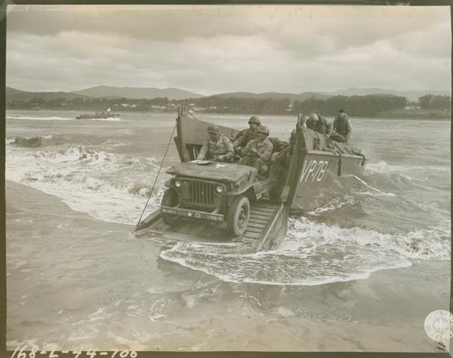 Landing Craft during World War II worldwartwofilminspector.com