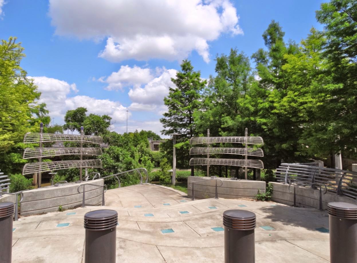 Houston in Pics Buffalo Bayou riverwalk trails and green spaces on bot