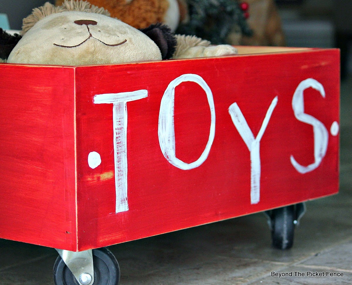 12 Days of Christmas Toy Box http://bec4-beyondthepicketfence.blogspot.com/2014/11/12-days-of-christmas-day-2-toy-box.html