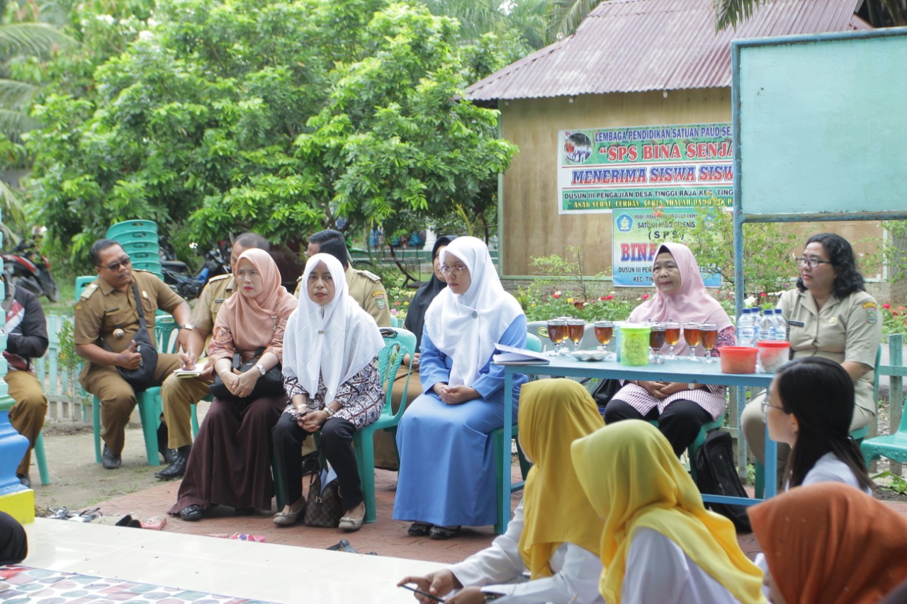 Pembinaan tim PKK Asahan. Pembinaan tim PKK Asahan.