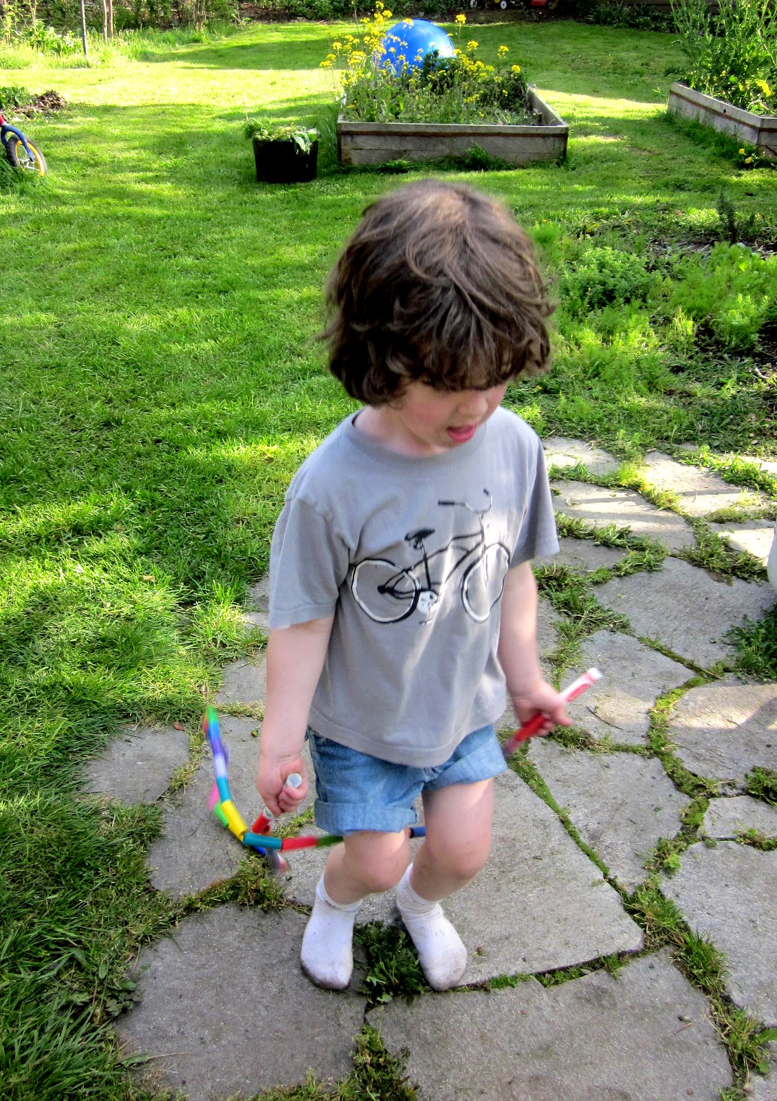 Mama's Little Muse DIY Jump rope Made from Marker Caps!