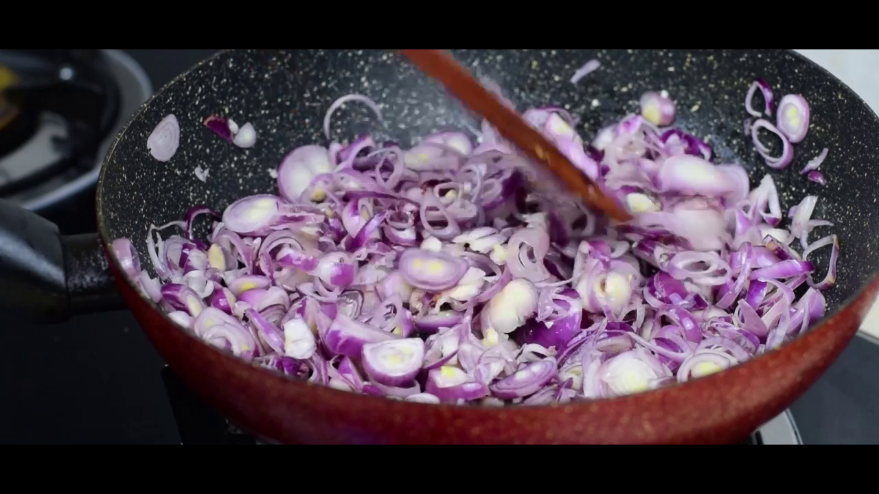 Kerala Style Shallots Stir Fry Shallots Stir Fry Kerala Style Ulli