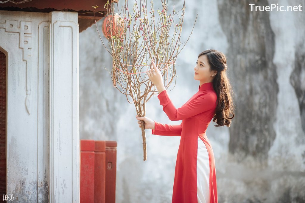Image-Vietnamese-Model-Beautiful-Girl-and-Ao-Dai-Red-Vietnamese-Traditional-Dress-TruePic.net- Picture-11
