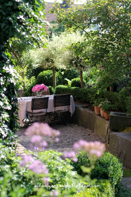 Ein Schweizer Garten Schwelgen