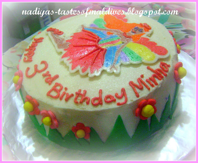 Nadiya's Tastes Of Maldives Chocolate Mud Cake with Vanilla Butter