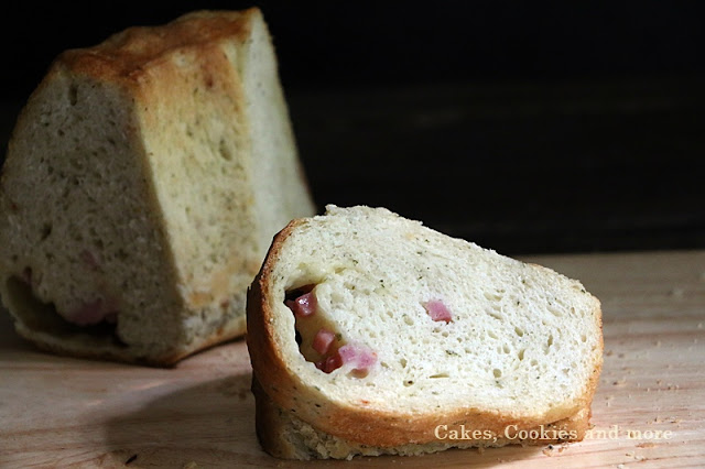 Gefülltes No Knead Brot - Toastbrot mit Schinken- und Fonduefüllung