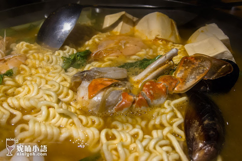 【東區美食】娘子韓食。八色豬五花韓式烤肉好生火