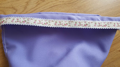 How to dress-up a basket for spring How to dress-up a basket for spring