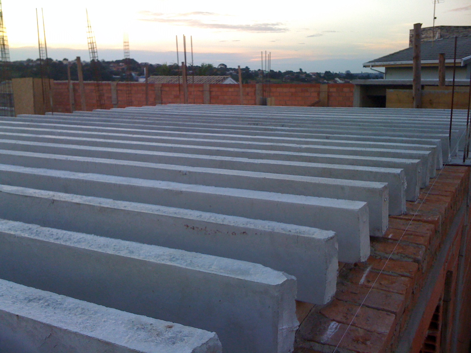 Gerente de Obras CHEGARAM OS PERGOLADOS DE CONCRETO