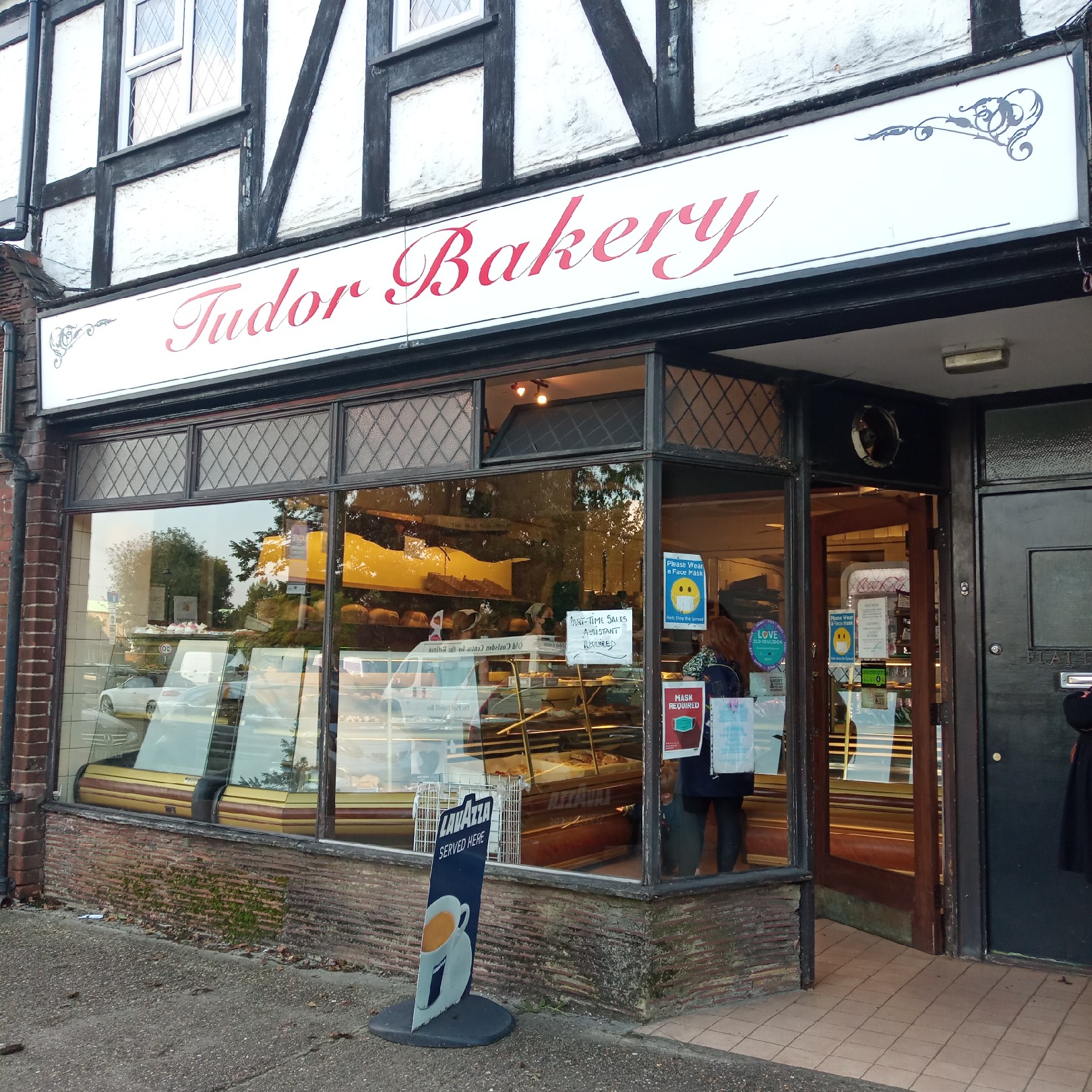 Supersupergirl's Food Reviews Tudor Bakery, a traditional English