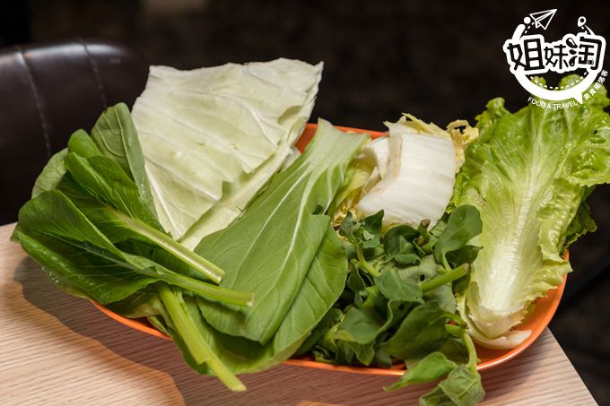 高雄市 左營區 高鐵 推薦 美食 火鍋 麻辣鍋 吃到飽 聚餐 肉肉屋 獨家 必吃 叻沙鍋