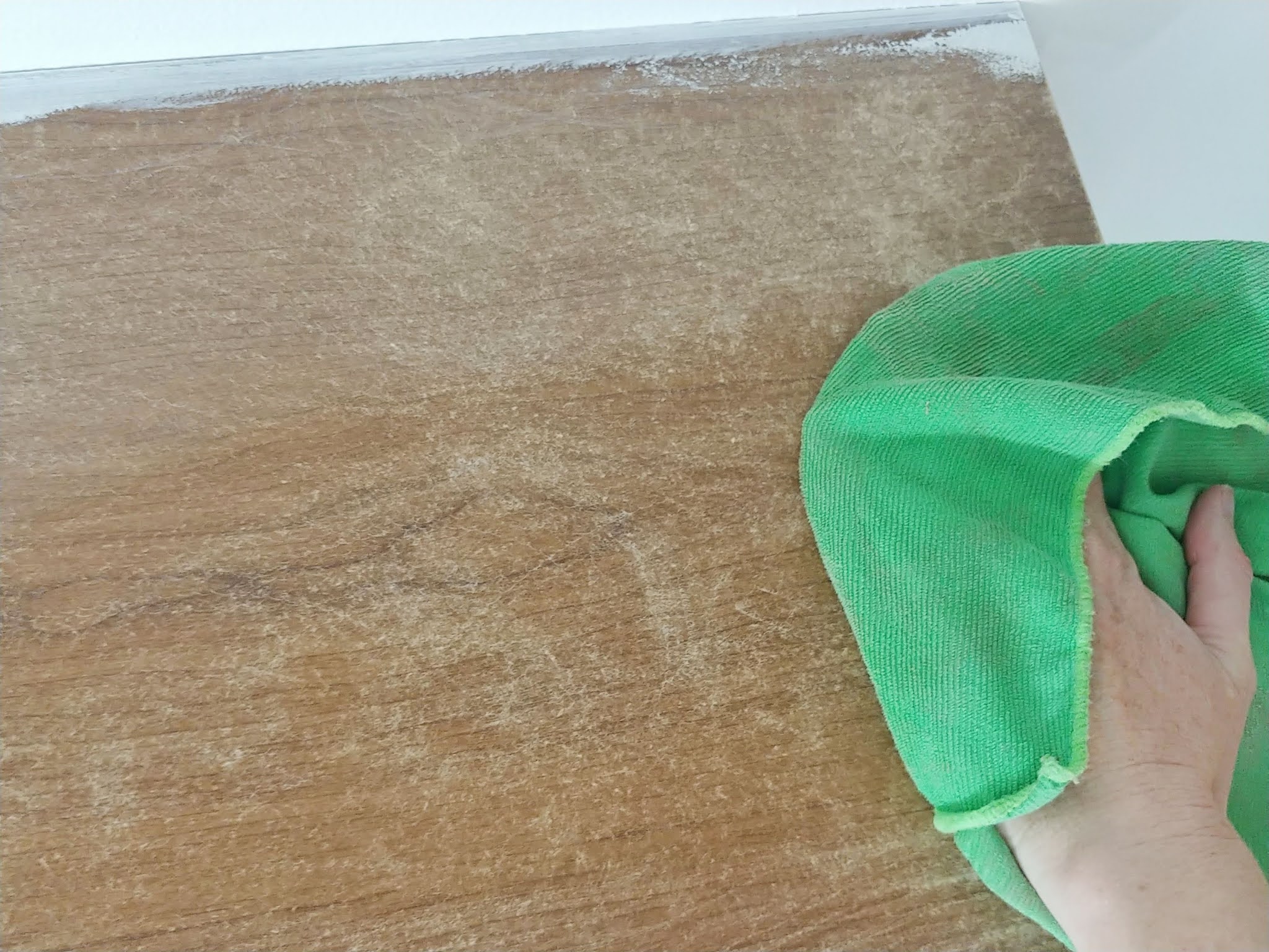 How to Paint Little Vintage Cottage