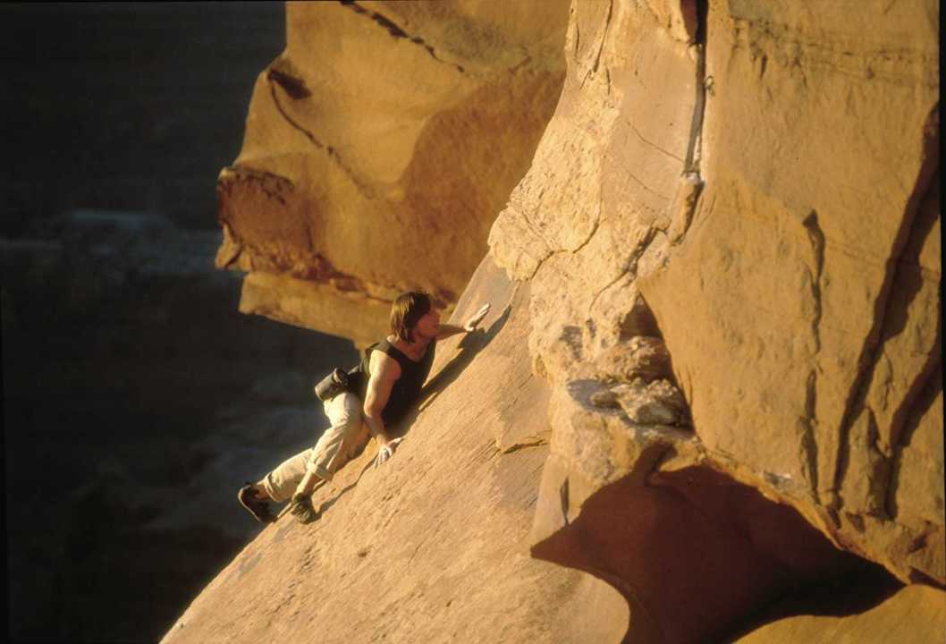 Mission: Impossible 2 (2000) Download Full Movie Hindi English Dual