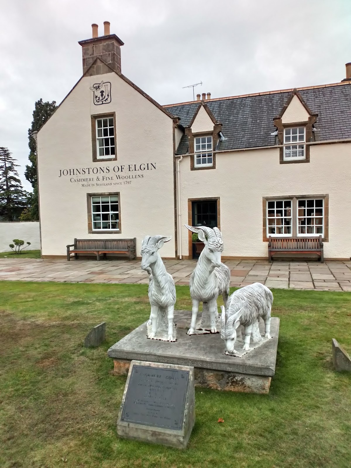 MOJA mała SZKOCJA Kingdom of Cashmere Johnstons of Elgin