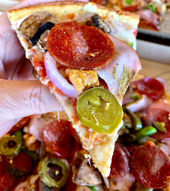 GREAT EATS HAWAII PIEOLOGY CAULIFLOWER CRUST PIZZA
