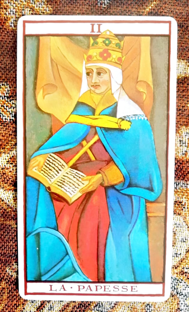 TAROT DE JUNG TAROT CARTA LA SACERDOTISA