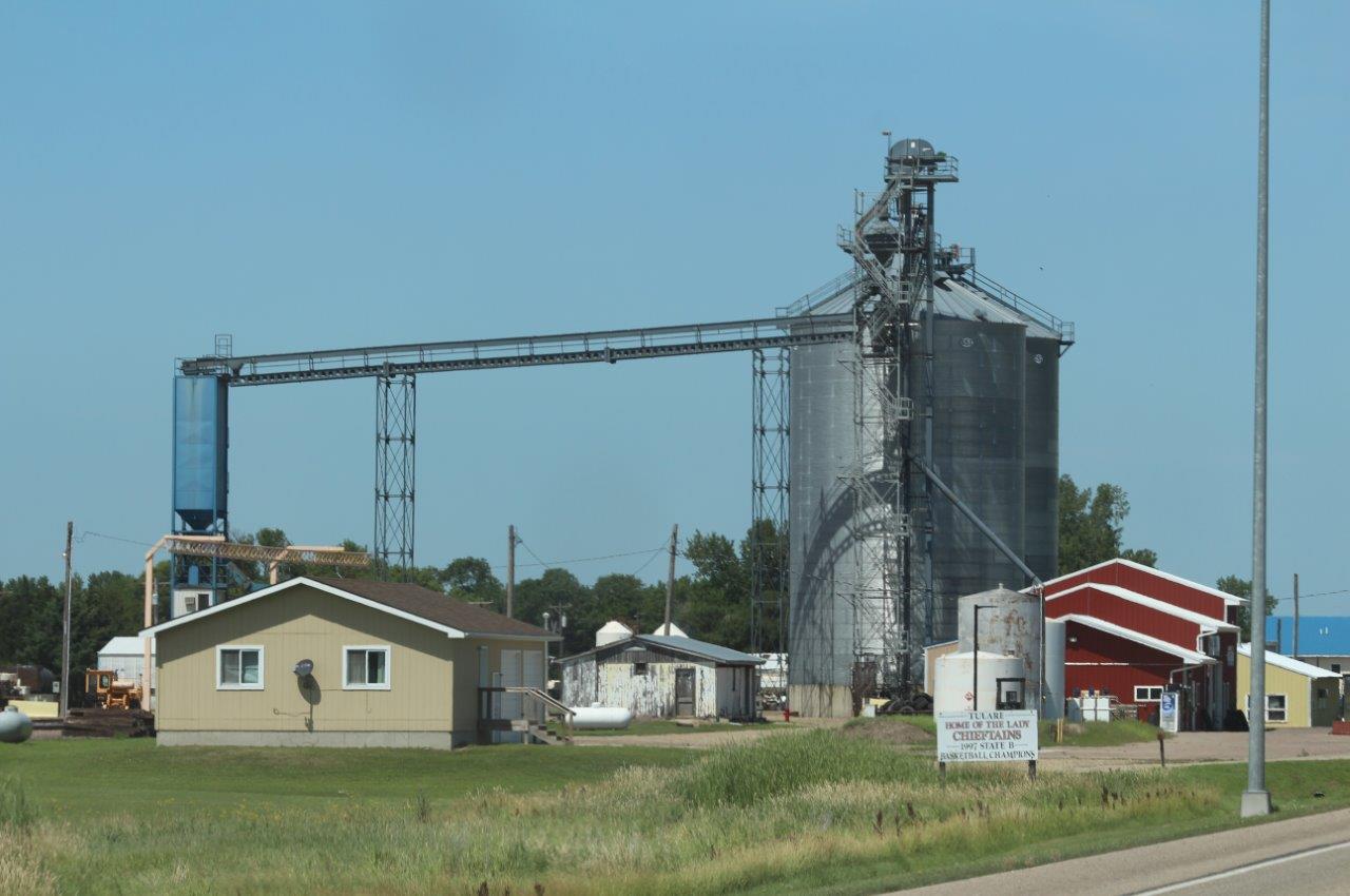 Sarah Lynn's Nature's Splendor Photos from Tulare, South Dakota, to Leola, South Dakota